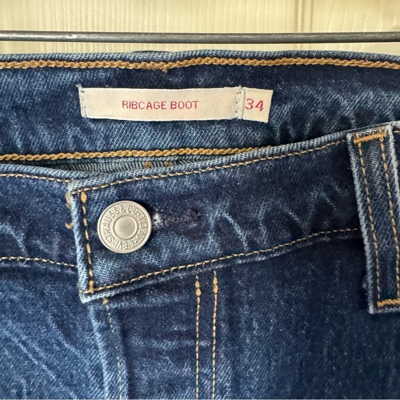 Levi’s Premium Women Ribcage Boot Jeans Size 34 Button Fly - Picture 5 of 7